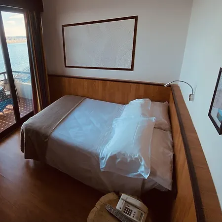 Concorde 4* Arona