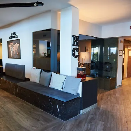 Concorde 4* ארונה