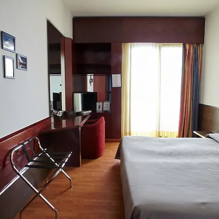 Concorde Hotel 4*